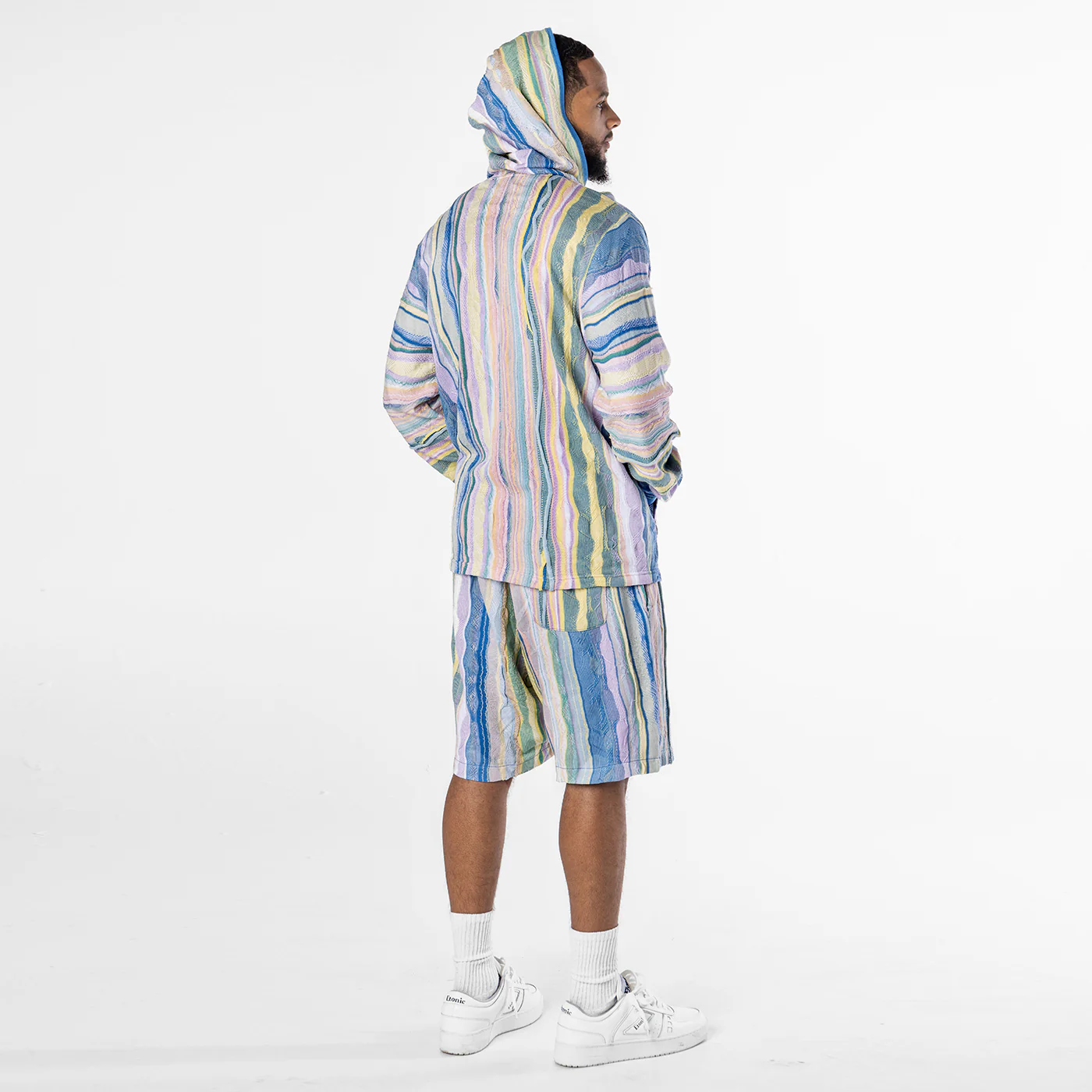 New - COOGI Light Weight Sweater Knit Shorts in Pink and Blue - Image 6