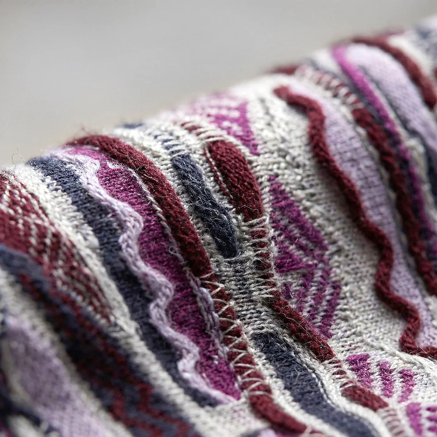 New - COOGI Pacific Maroon Crewneck - Image 7